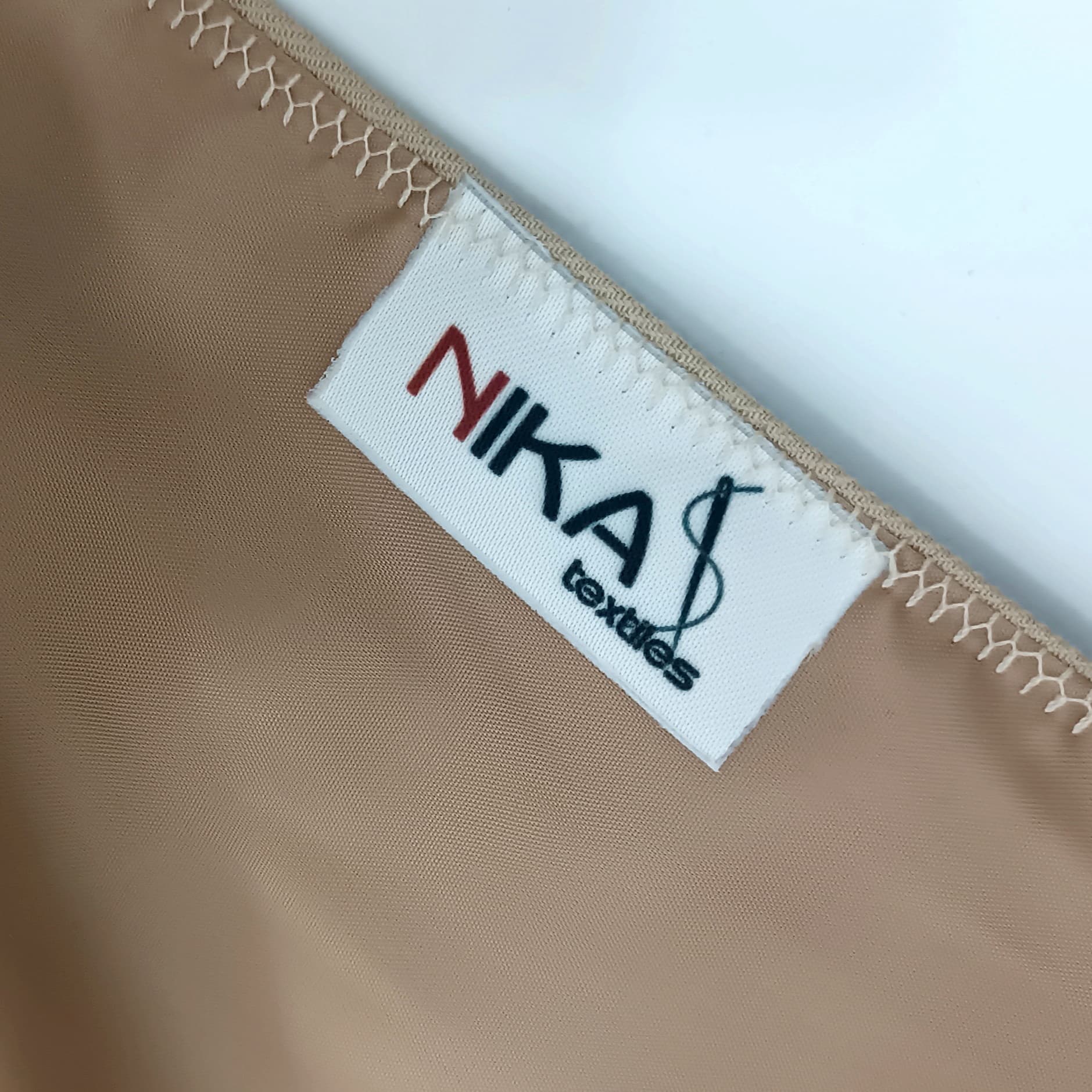 پیشبند-ویتر