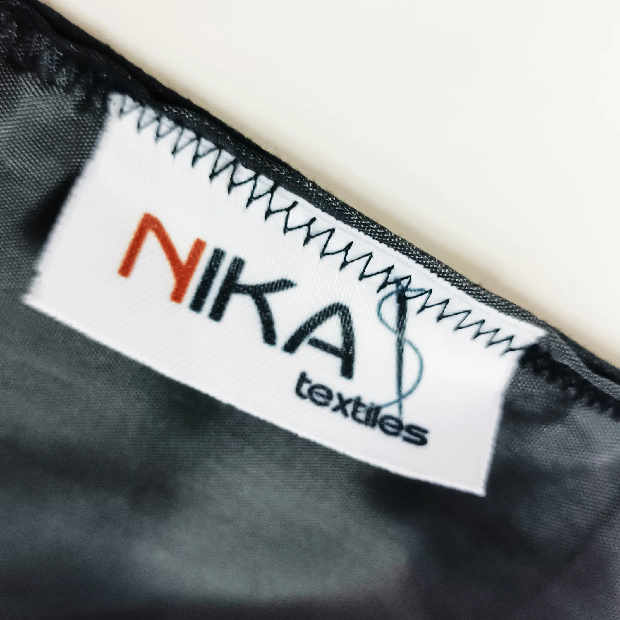 پیشبند-ویتر